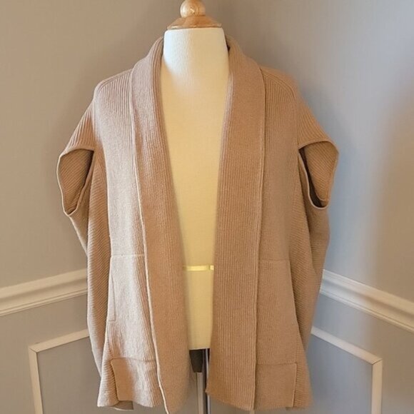 BANANA REPUBLIC Camel Ribbed Knit Oversized Open Cardigan Cape Sweater Vest XS/S - Picture 1 of 8
